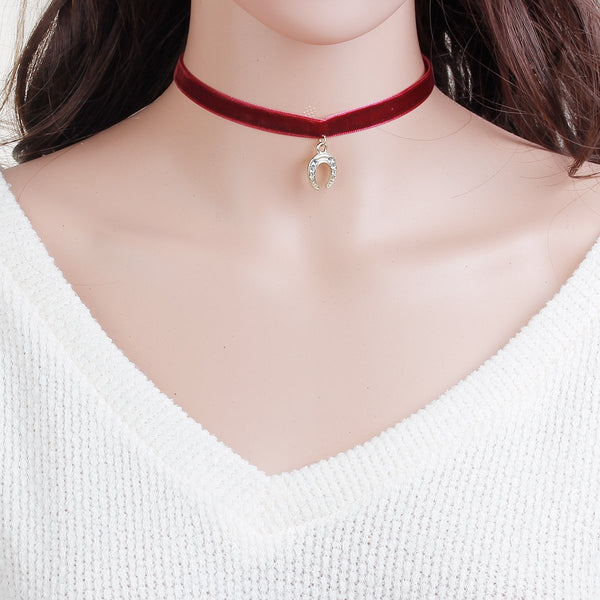 Sexy Sparkles Velvet Wine Red Luck Horseshoe Choker Necklace for Women  Girls Gothic Choker Bolo Tie Corset Lace Chokers