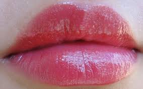 Sexy Sparkles  Maybelline Color Sensational Lip Gloss Punch of Pink 230