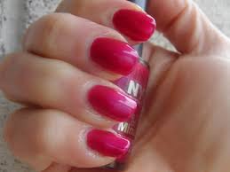 Sexy Sparkles  New York Color  Nail Color Quick Dry 268 Fashion Ave Fuchsia